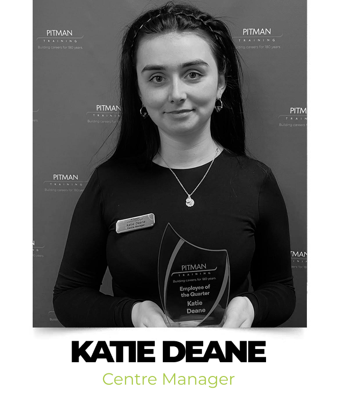 Thea – Centre Manager at Pitman Training Laois Katie, Centre Manager at Pitman Training Laois, helping students plan their career and training path in Portlaoise.
